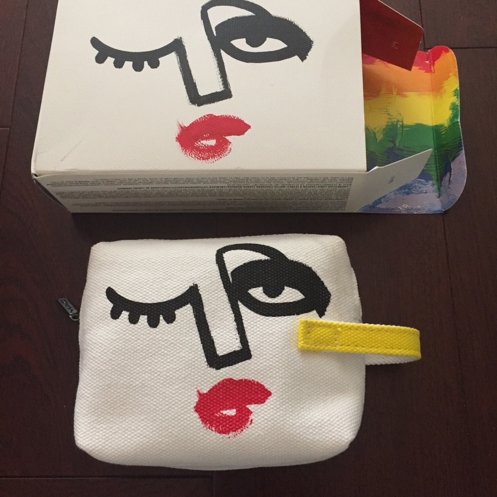 NEW MAC Julie Verhoeven Makeup Bag Pouch Accessory
